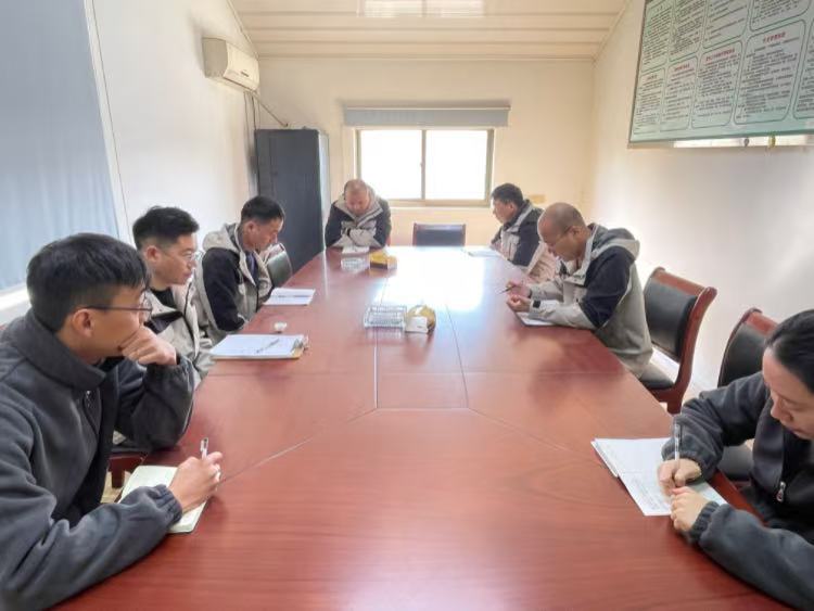 c0d5d195487f269c66f8f623702e7430.jpg c0d5d195487f269c66f8f623702e7430.jpg